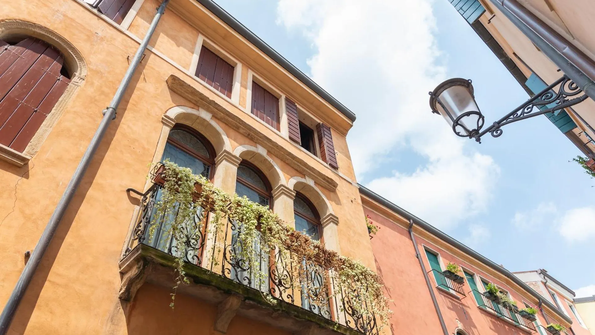 Loft Gardenia, By R Collection Apartment Padova Italy